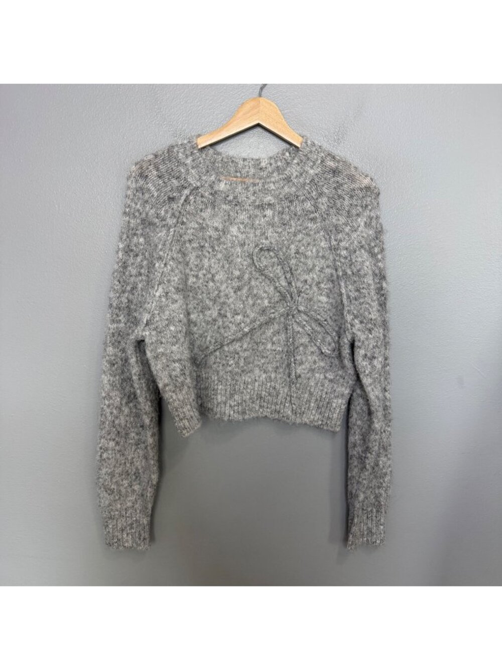 AMERICAN EAGLE cropped crew neck bow sweater in heather gray size S